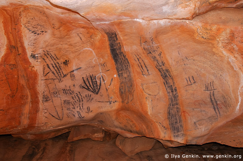 australia stock photography | Aboriginal Paintings at Yourambulla Caves, Hawker, Flinders Ranges, South Australia (SA), Australia, Image ID AU-YOURAMBULLA-CAVES-0002