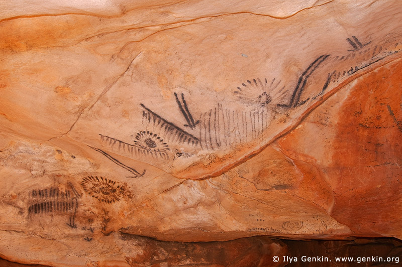australia stock photography | Aboriginal Paintings at Yourambulla Caves, Hawker, Flinders Ranges, South Australia (SA), Australia, Image ID AU-YOURAMBULLA-CAVES-0003