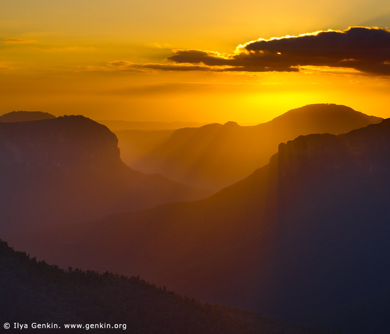 landscapes stock photography | Beautiful Sunrise at Govett's Leap Lookout, Blackheath, Blue Mountains National Park, NSW, Australia, Image ID AU-GOVETTS-LEAP-0002