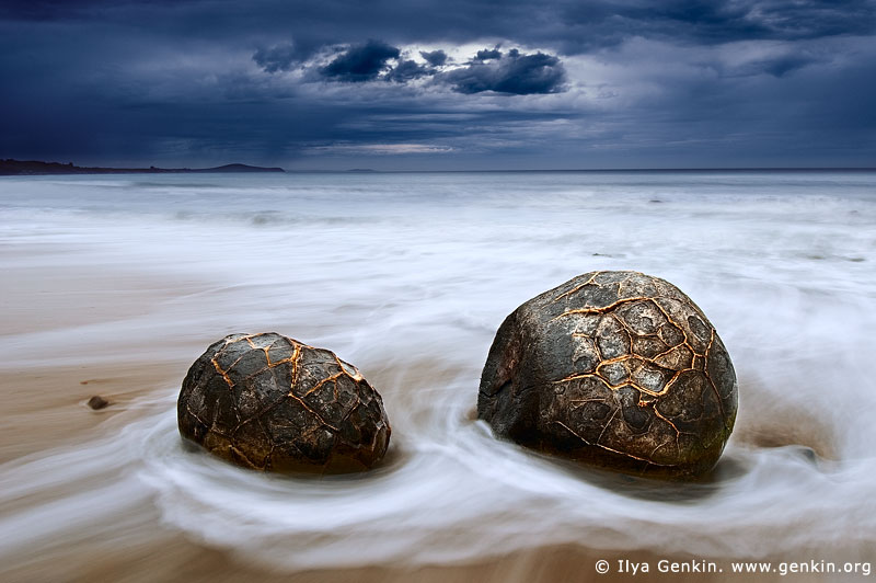 landscapes stock photography | Storm at Moeraki Boulders, Otago, South Island, New Zealand, Image ID NZ-MOERAKI-BOULDERS-0003