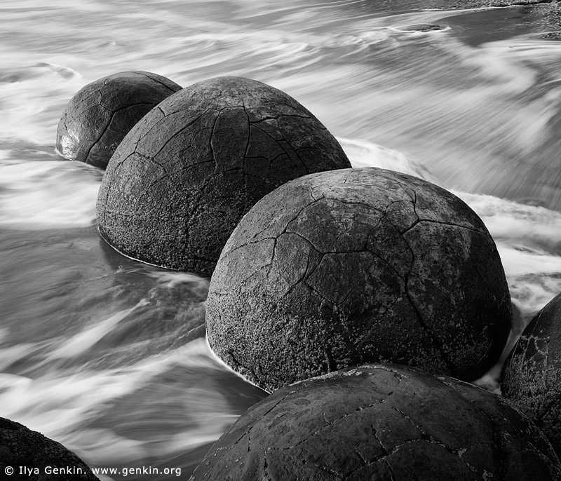 landscapes stock photography | Moeraki Boulders, Otago, South Island, New Zealand, Image ID NZ-MOERAKI-BOULDERS-0008