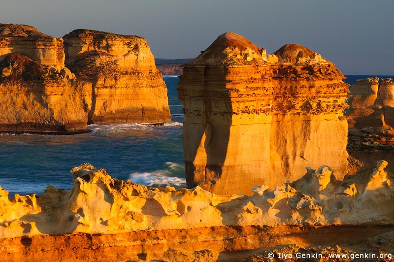 landscapes stock photography | Sunset at Razorback, The Twelve Apostles, Great Ocean Road, Port Campbell National Park, Victoria, Australia, Image ID APOST-0005