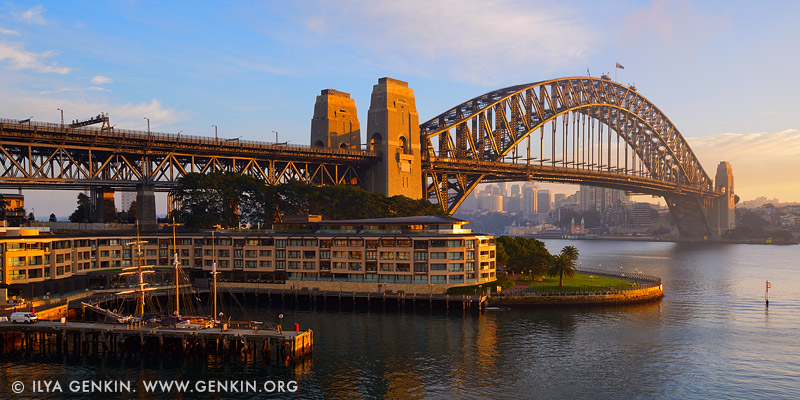 Sydney Harbour Bridge and The Park Hyatt Hotel at sunrise, Sydney, New South Wales, Australia