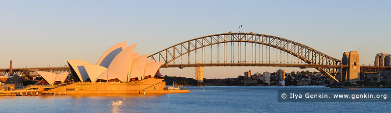 Sydney Opera House and Harbour Bridge at Sunrise, Mrs Macquarie's Chair, Sydney, New South Wales (NSW), Australia