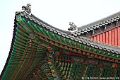 korea stock photography | Roof Decoration at Jogyesa Temple in Seoul, South Korea, Gyeonji-dong, Jongno-gu, Seoul, South Korea, Image ID KR-SEOUL-JOGYESA-0005. 