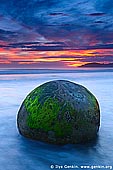 landscapes stock photography | Sunrise at Moeraki Boulders, Otago, South Island, New Zealand, Image ID NZ-MOERAKI-BOULDERS-0005. 