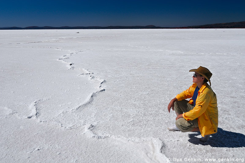 landscapes stock photography | Woman is Observing the Lake Gairdner, Gawler Ranges, South Australia (SA), Australia, Image ID AU-SA-LAKE-GAIRDNER-0011